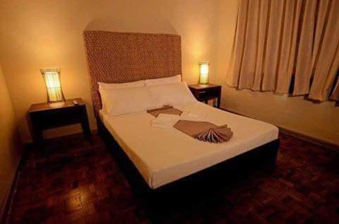 Legacy Mansion Hotel Iloilo Esterno foto